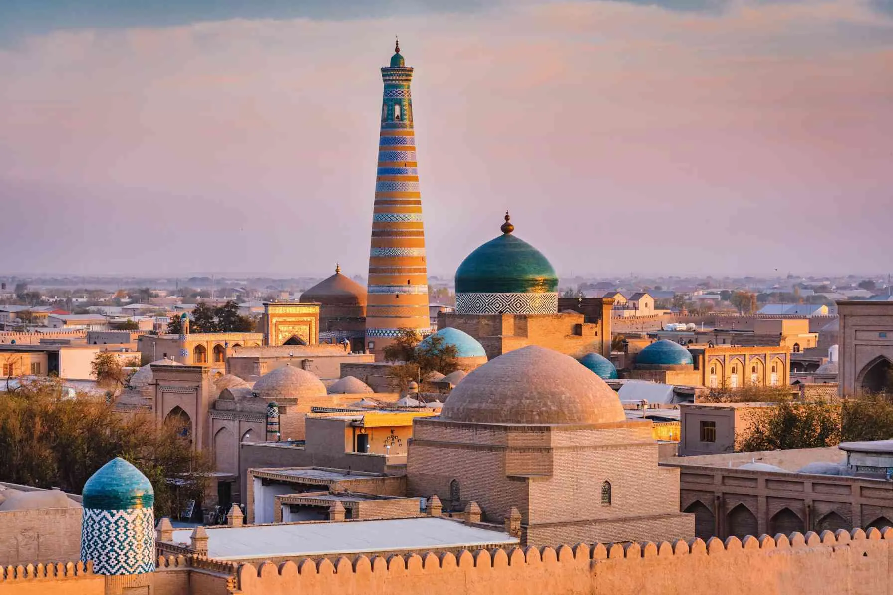 khiva-uzbekistan-1-qiwqb5yql9xo7hq8-1723639320110